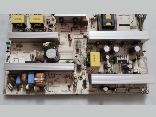 MAINBOARD-ANAKART- (16) EAX4015760117 LG BESLEME KARTI